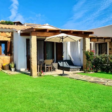 Villa vista pineta - 90 mt dalla spiaggia Budoni Esterno foto