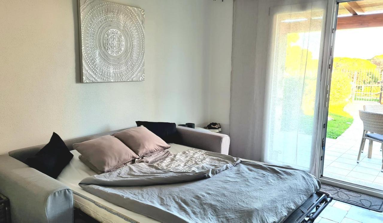 Villa vista pineta - 90 mt dalla spiaggia Budoni Esterno foto