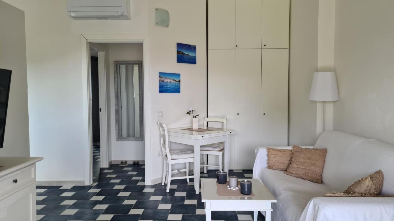 Villa vista pineta - 90 mt dalla spiaggia Budoni Esterno foto